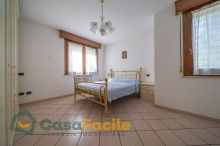 Camera da letto matrimoniale piano Terra