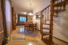 Scala che porta alla mansarda