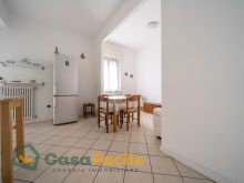 Soggiorno con angolo cottura