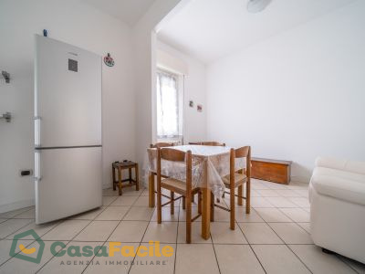 Soggiorno con angolo cottura